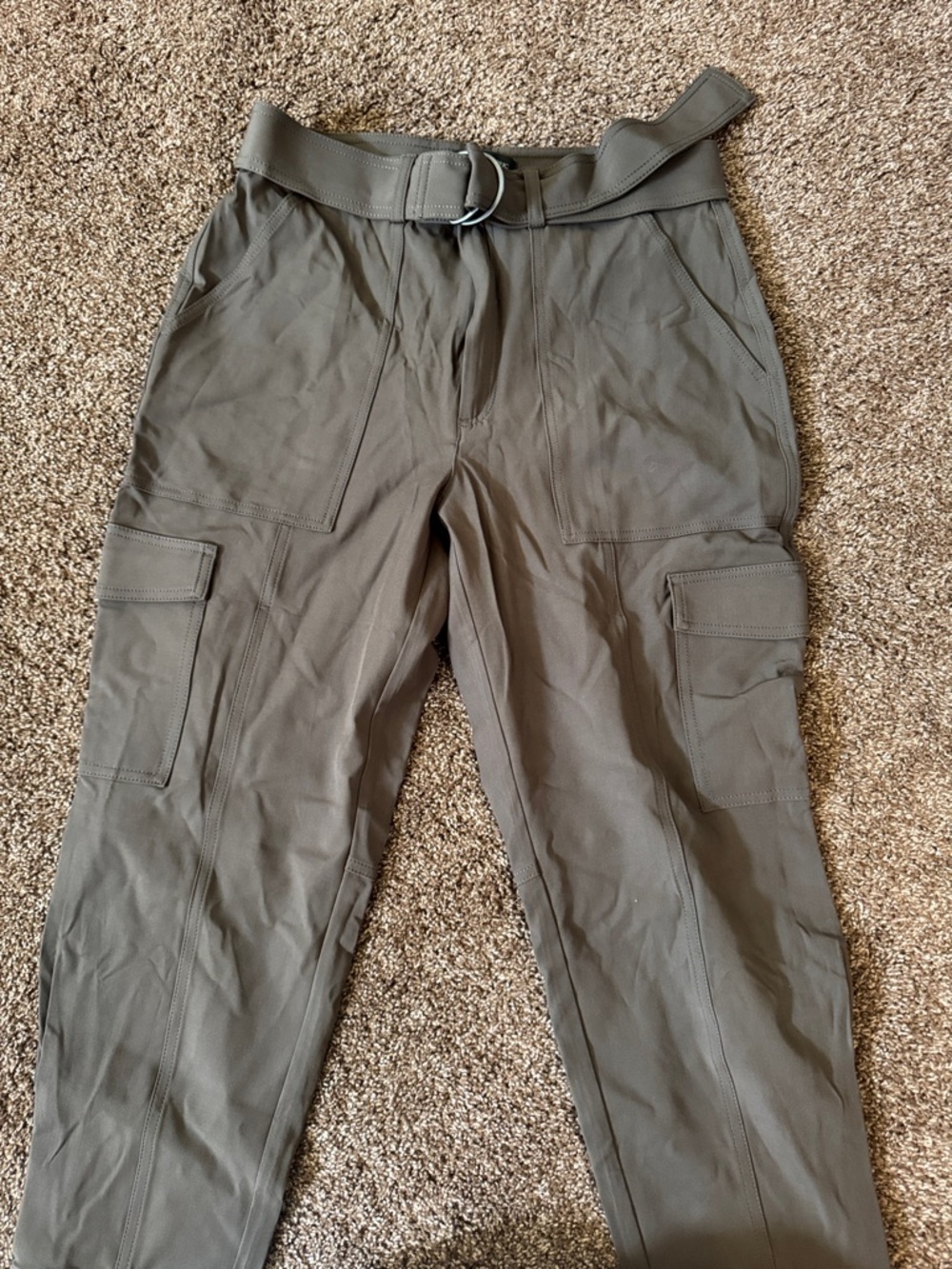 Banana Republic Women’s Olive Cargo Pants with Belt